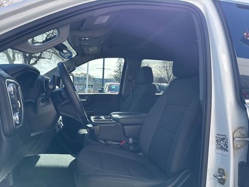Used 2023 GMC Sierra 2500 SLE image 14