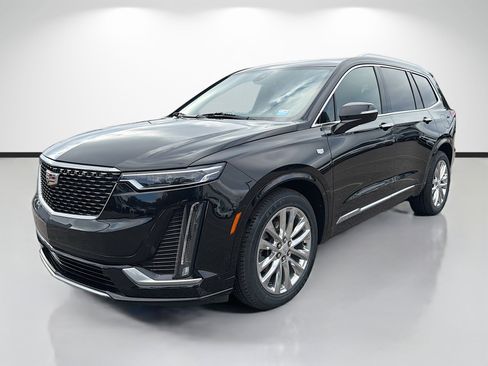 Used 2023 Cadillac XT6 Premium Luxury image 7