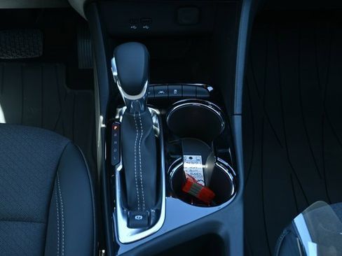 Used 2024 Buick Encore GX Preferred image 14