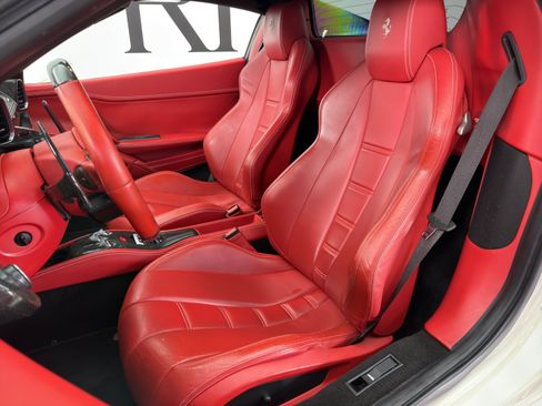 Used 2013 Ferrari 458 Spider RWD image 44