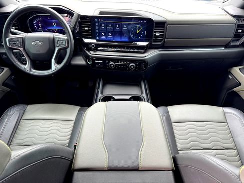 Used 2024 Chevrolet Silverado 2500 ZR2 image 24