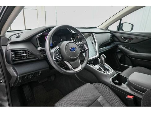 Used 2023 Subaru Outback Premium image 9