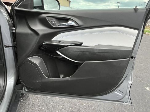 Certified 2024 Chevrolet Trax LT w/ Sunroof Package image 21