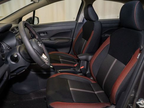 New 2025 Nissan Versa SR w/ Trunk Package image 14