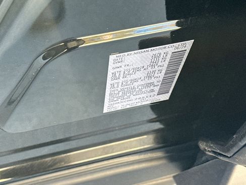 Used 2024 Nissan Pathfinder SL image 18