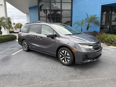 New 2026 Honda Odyssey EX-L image 9