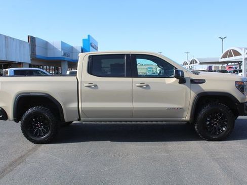Used 2023 GMC Sierra 1500 AT4X AWD/4WD image 2