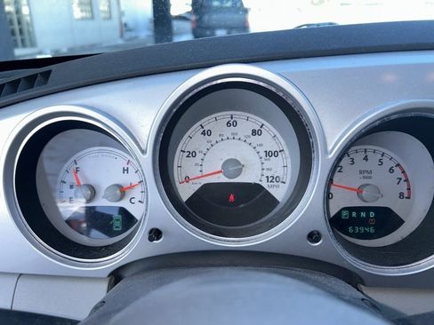 Used 2010 Chrysler PT Cruiser Classic image 3