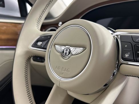 New 2026 Bentley Flying Spur Plug-In Hybrid image 22