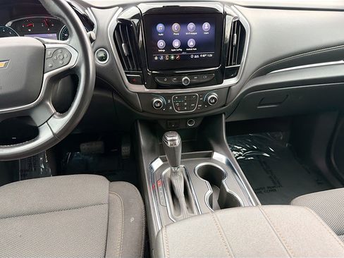 Used 2020 Chevrolet Traverse LT AWD/4WD image 19