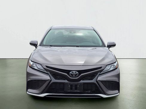 Used 2024 Toyota Camry XSE FWD image 9