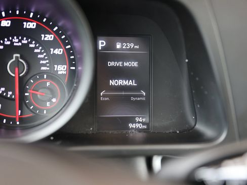 Used 2023 Hyundai Elantra SEL FWD image 35