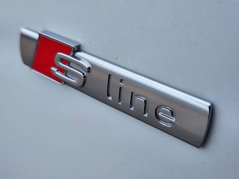 Used 2023 Audi Q3 2.0T Premium Plus w/ Premium Plus Package image 10