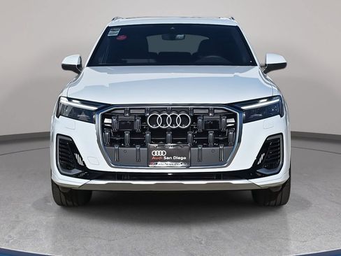 Used 2026 Audi Q7 3.0T Premium Plus w/ Premium Plus Package AWD/4WD image 8