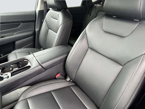 Certified 2025 Nissan Murano SV AWD/4WD image 19