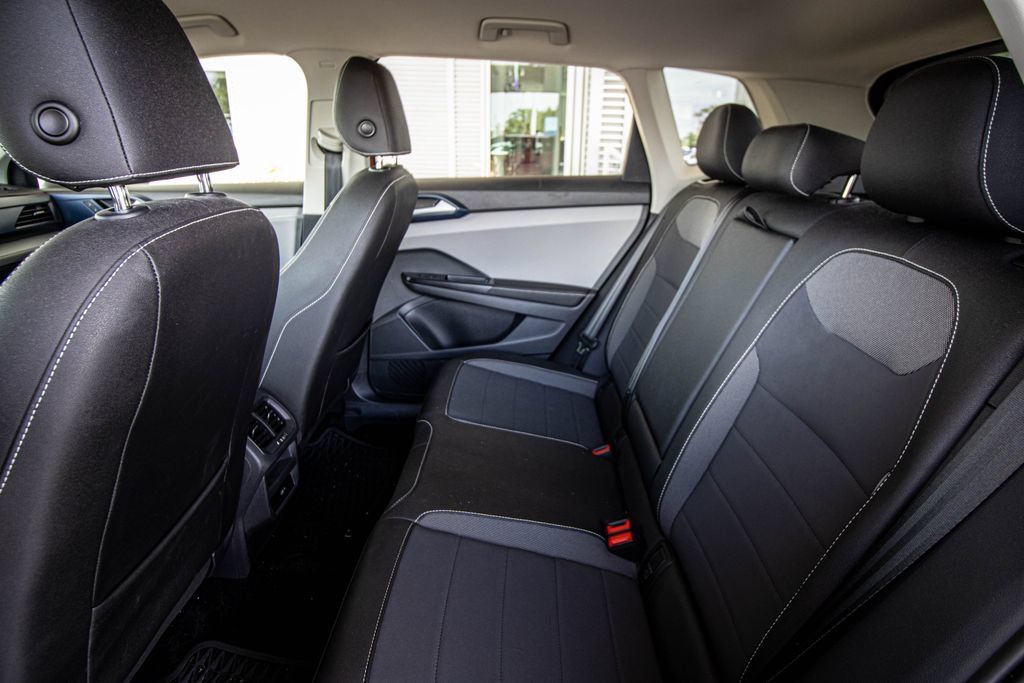 Certified 2024 Volkswagen Taos SE AWD/4WD image 24