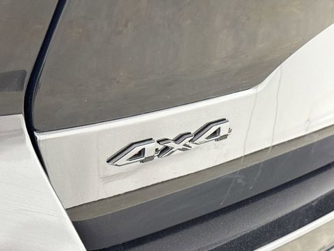 New 2025 Jeep Grand Cherokee Altitude image 49