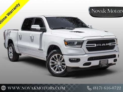 Used 2023 RAM 1500 Laramie AWD/4WD image 1