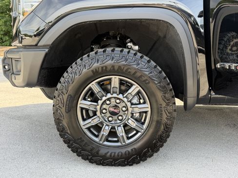 New 2026 GMC Sierra 1500 AT4X AWD/4WD image 16