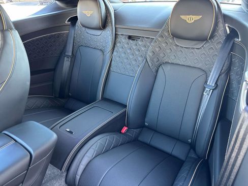 Used 2020 Bentley Continental GT V8 image 10