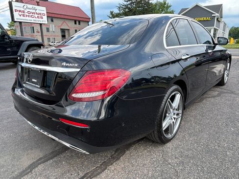 Used 2017 Mercedes-Benz E 300 4MATIC image 5