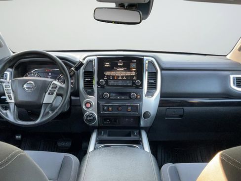 Used 2021 Nissan Titan SV w/ SV Convenience Package AWD/4WD image 12