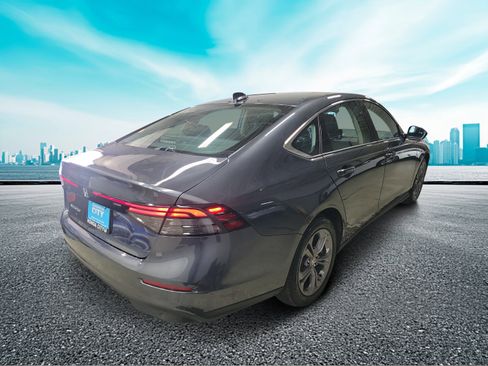 Used 2024 Honda Accord EX image 4