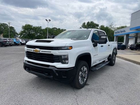 New 2026 Chevrolet Silverado 2500 Custom w/ Custom Value Package AWD/4WD image 3