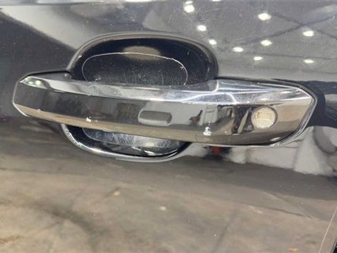 Used 2018 Audi A4 2.0T Ultra Premium Plus w/ Premium Plus Package image 19