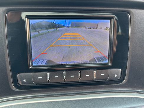 Used 2014 GMC Sierra 1500 SLE w/ SLE Preferred Package AWD/4WD image 12