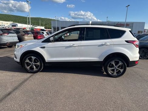 Used 2018 Ford Escape SEL AWD/4WD image 8