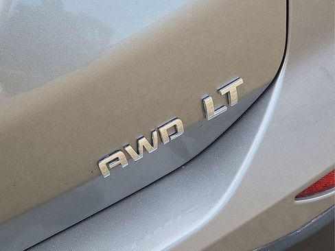 Used 2023 Chevrolet Equinox LT image 14