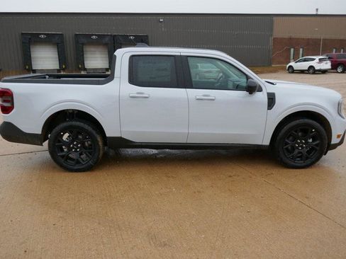 New 2025 Ford Maverick Lariat w/ Black Appearance Package image 3