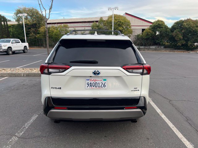 Used 2022 Toyota RAV4 SE AWD/4WD image 9