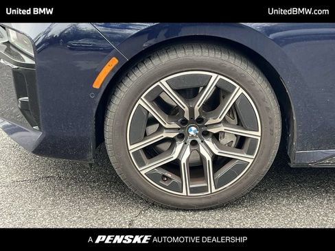 Used 2023 BMW 760i xDrive AWD/4WD image 4