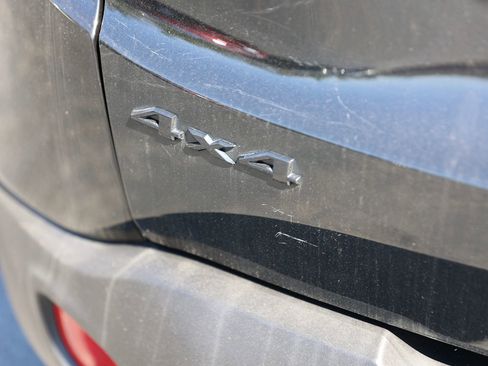 Used 2022 Jeep Renegade Altitude image 9