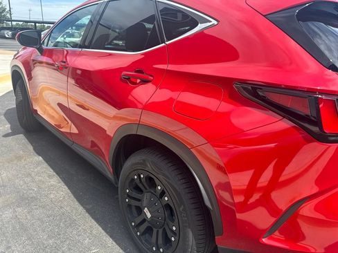 Used 2024 Lexus NX 250 FWD image 3