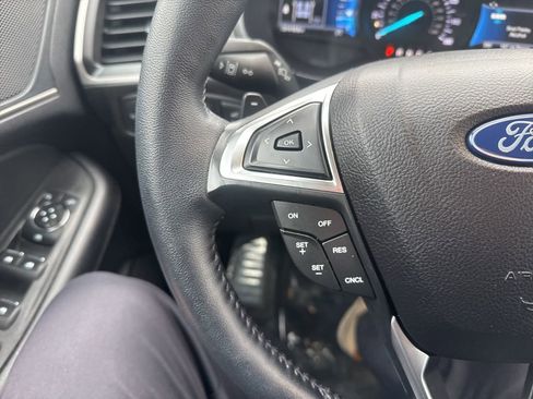 Used 2022 Ford Edge SEL w/ Convenience Package image 11