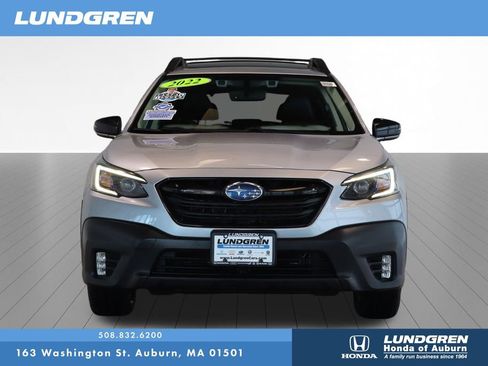 Used 2022 Subaru Outback Onyx Edition XT image 2