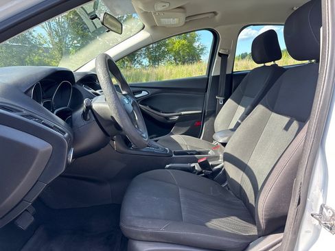 Used 2017 Ford Focus SE FWD image 11