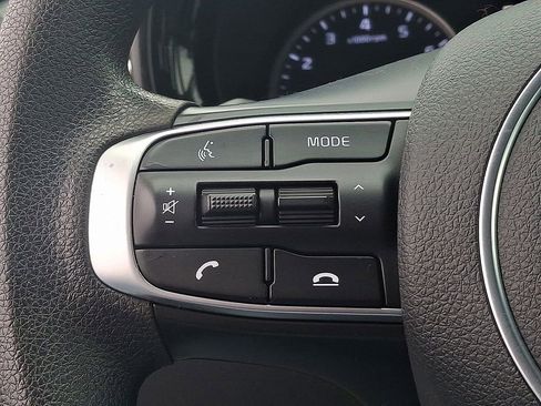 Used 2022 Kia K5 LXS image 18
