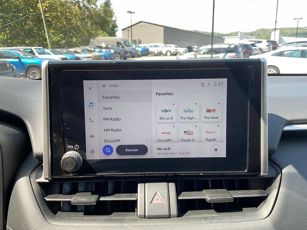 Used 2025 Toyota RAV4 LE FWD image 17