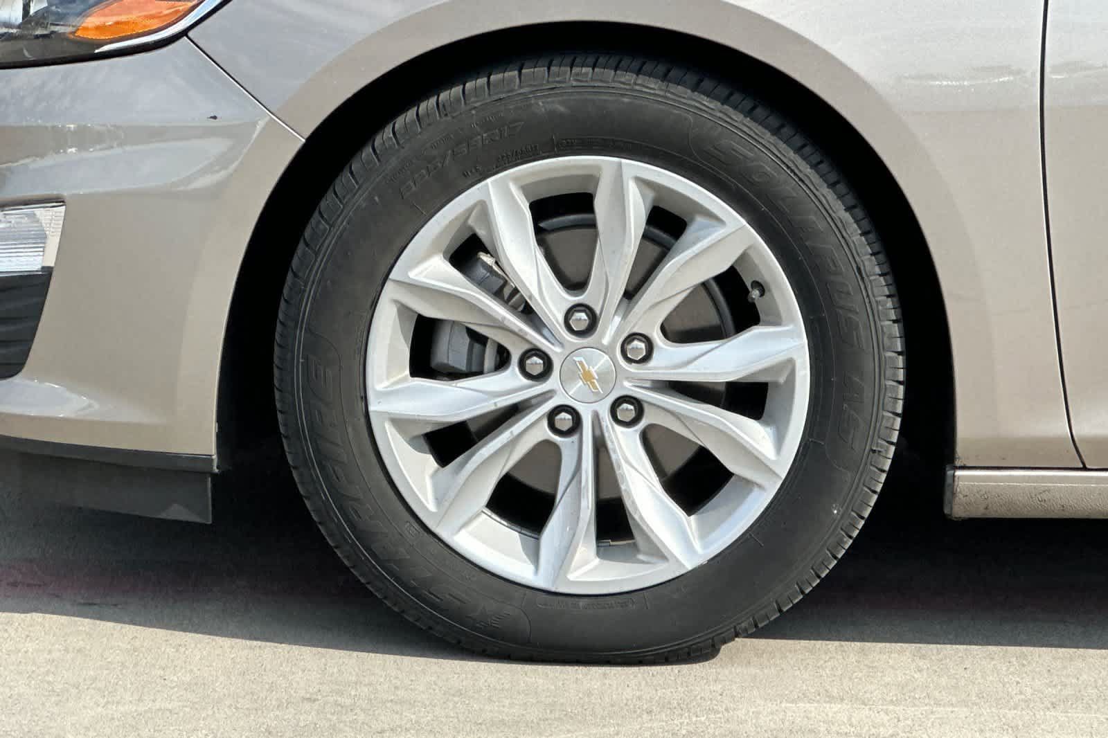Used 2024 Chevrolet Malibu LT FWD image 12