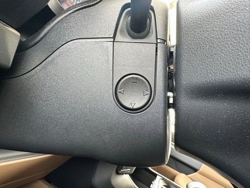 Used 2022 Ford F150 Lariat w/ Equipment Group 502A High image 26