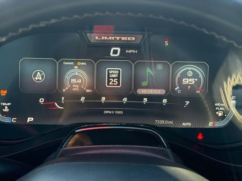 Used 2025 RAM 1500 Limited image 20