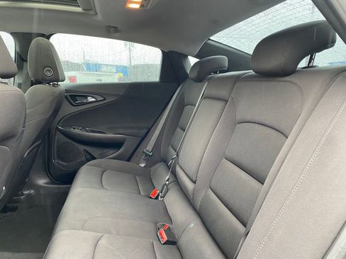 Used 2021 Chevrolet Malibu LT image 14