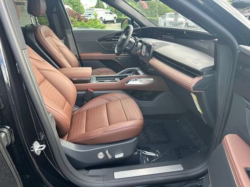 New 2026 Lincoln Nautilus Reserve AWD/4WD image 14