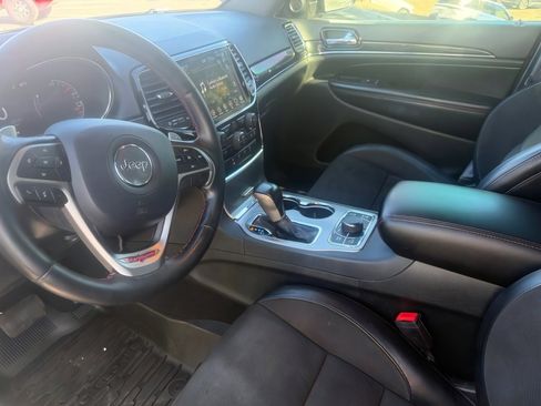 Used 2020 Jeep Grand Cherokee Trailhawk image 19