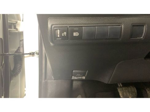 Used 2020 Toyota Corolla SE image 16