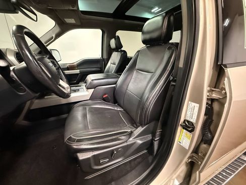 Used 2017 Ford F150 Lariat w/ Equipment Group 502A Luxury AWD/4WD image 12